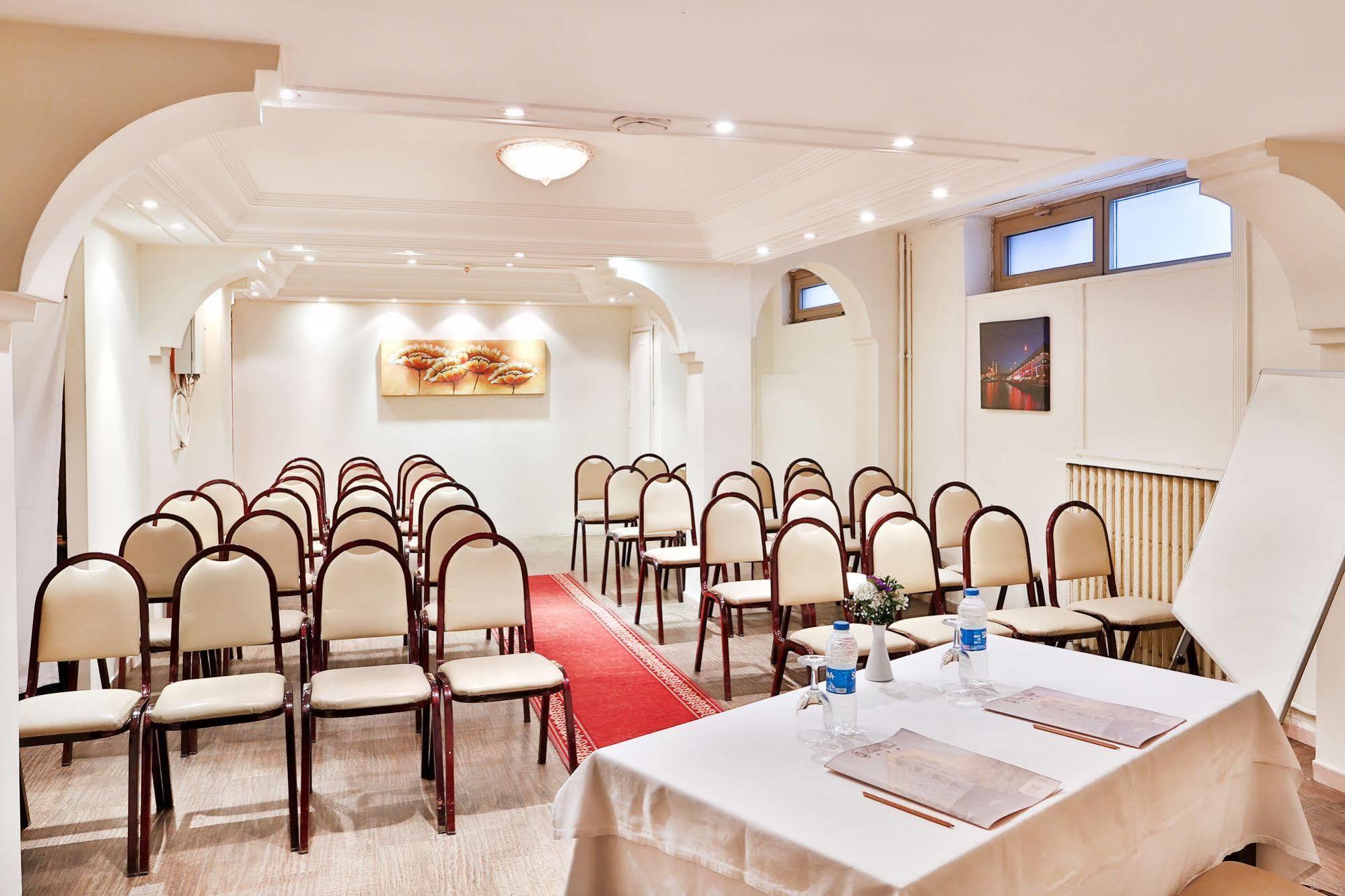 Barin Hotel Istanbul Ngoại thất bức ảnh